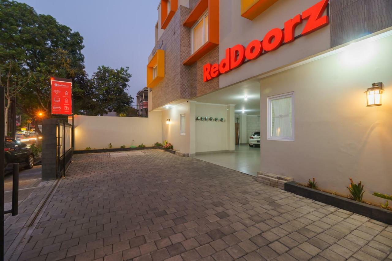 Reddoorz Near Taman Makam Pahlawan Cikutra Hotell Bandung Eksteriør bilde
